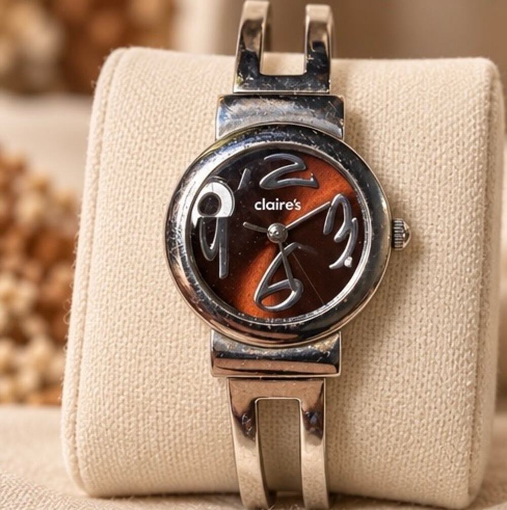 Claireβs Silver Tone Cuff Bracelet Watch Brown Dial New Battery